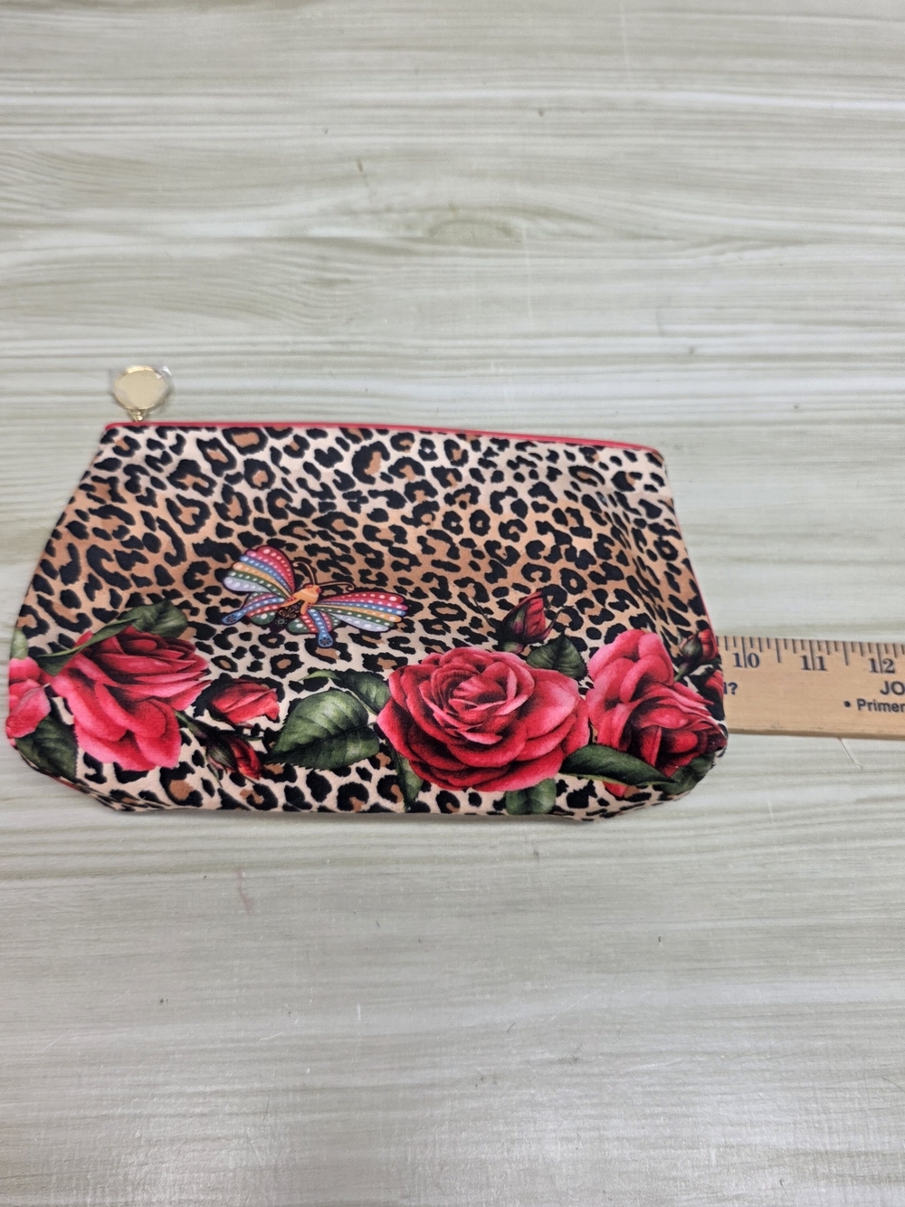 3/$15 Estee Lauder Leopard Print Cosmetic Pouch - Picture 10 of 11